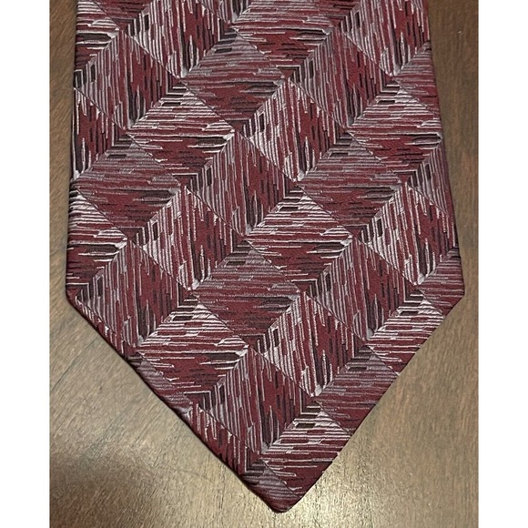 Gianfranco Valentino Italy Hand Made 100% Silk Men’s Neck Tie Made In Canada - Picture 1 of 9
